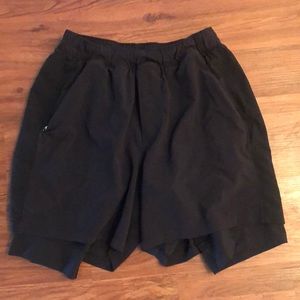 Men’s black Lululemon shorts